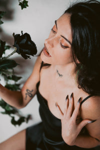 Press On Nails black rose vampire photoshoot